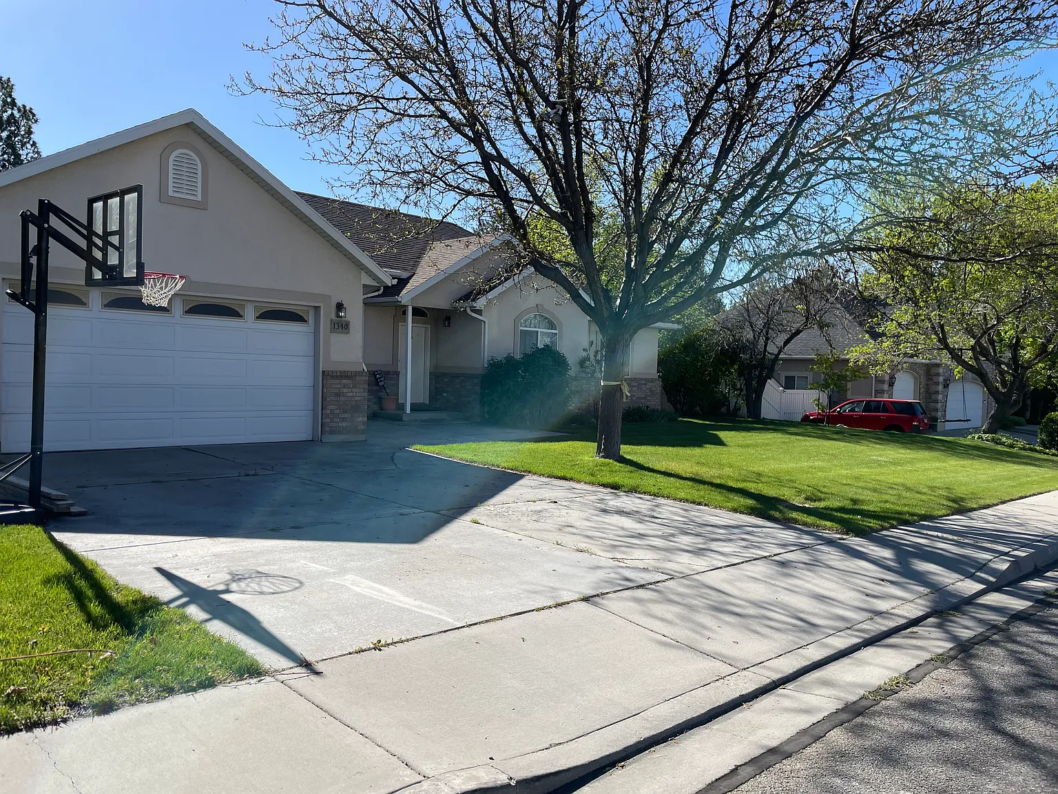 4 bed, 1.5 bath, 1826 sqft, $2,500 — Photo 3