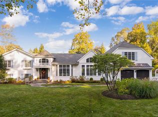 3 Club Way, Mount Kisco, NY 10549