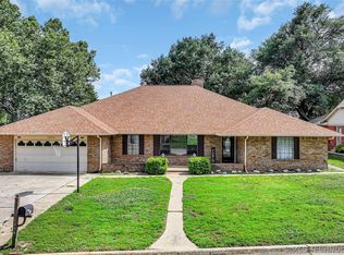 1416 Sunny Ln, Ardmore, OK 73401