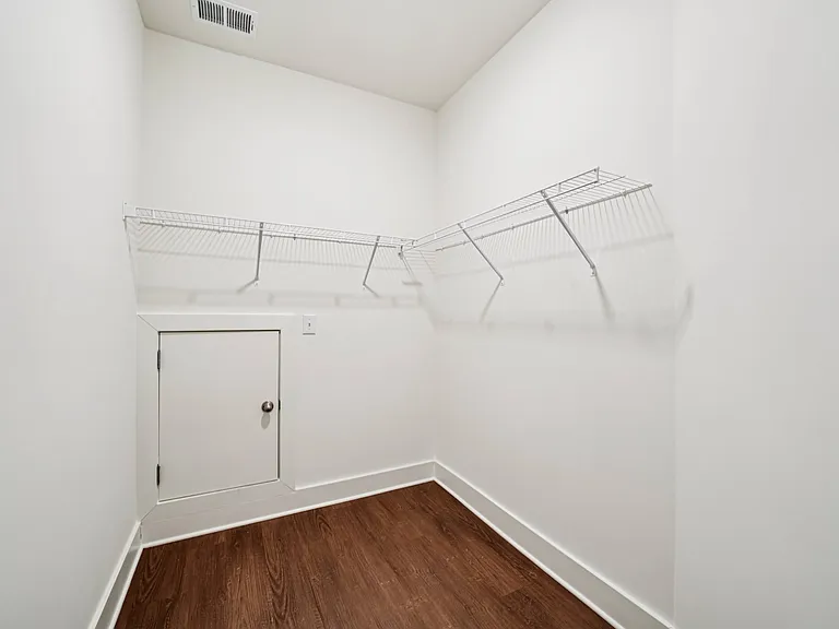 Turnberry Park Apartments and Homes — Photo 90