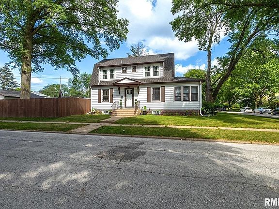 2nd image of 1801 Forest Rd