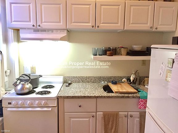 31 Gloucester #2R Boston - Back Bay Unit Photo 12