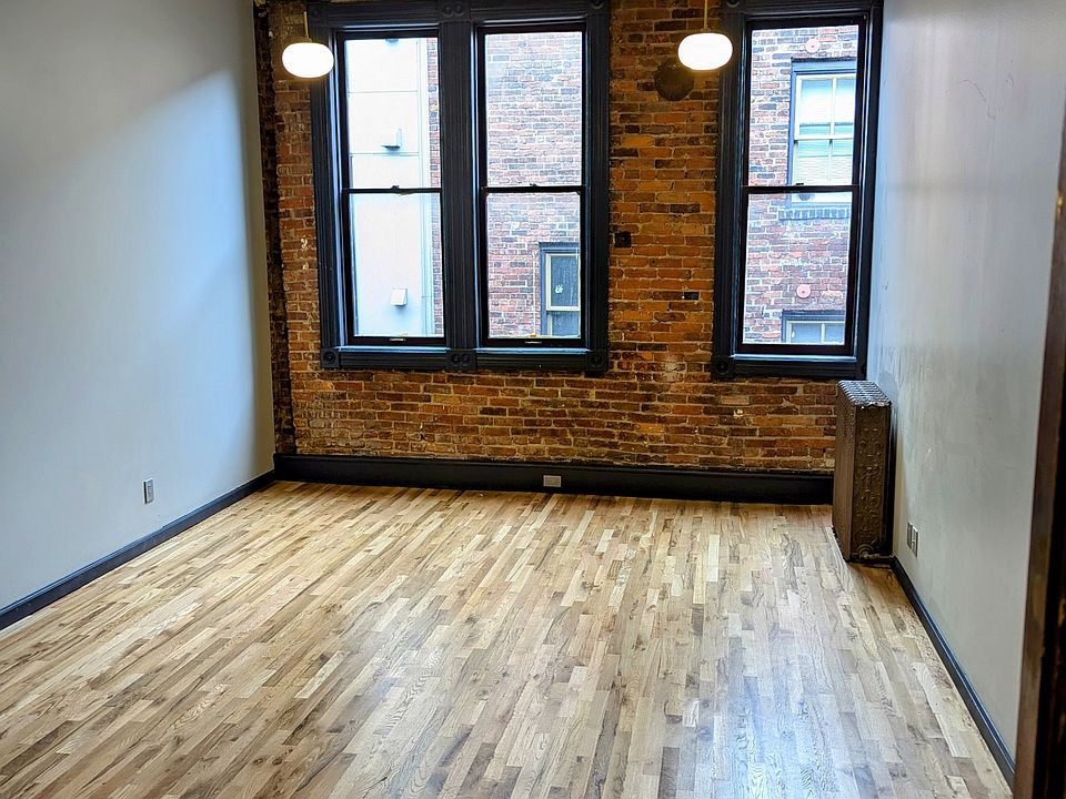 1st image of 213 1st Ave S #3C