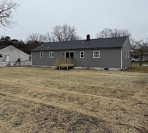 4th image of 321 Green Tree Rd