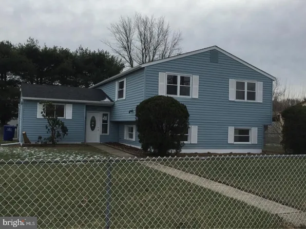 240 Rutgers Ave, Pemberton, NJ 08068