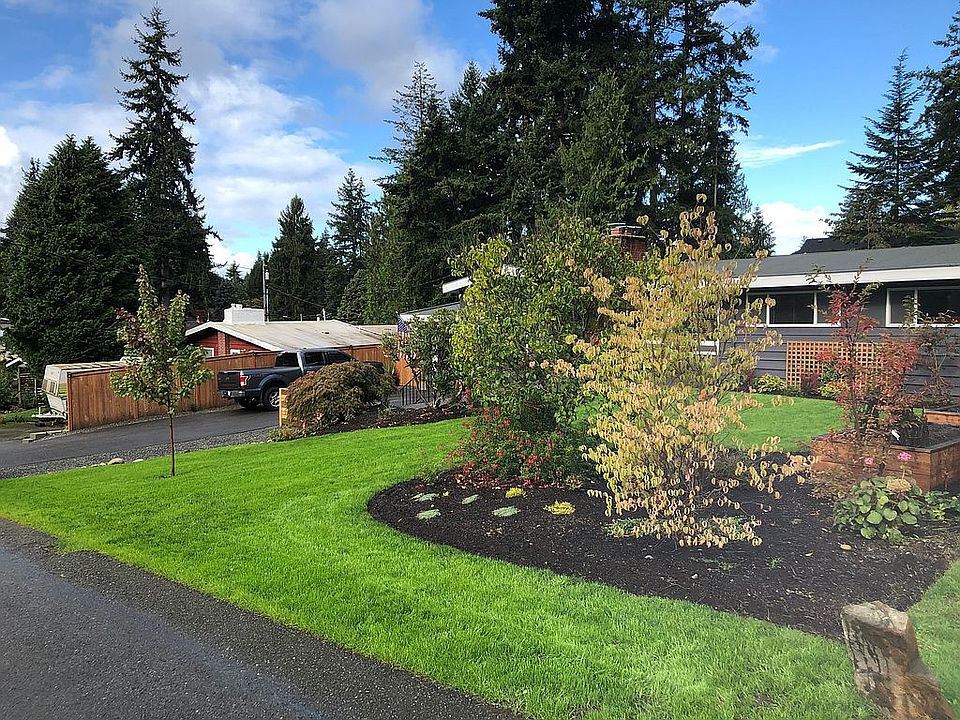 2nd image of 226 NW 198th St