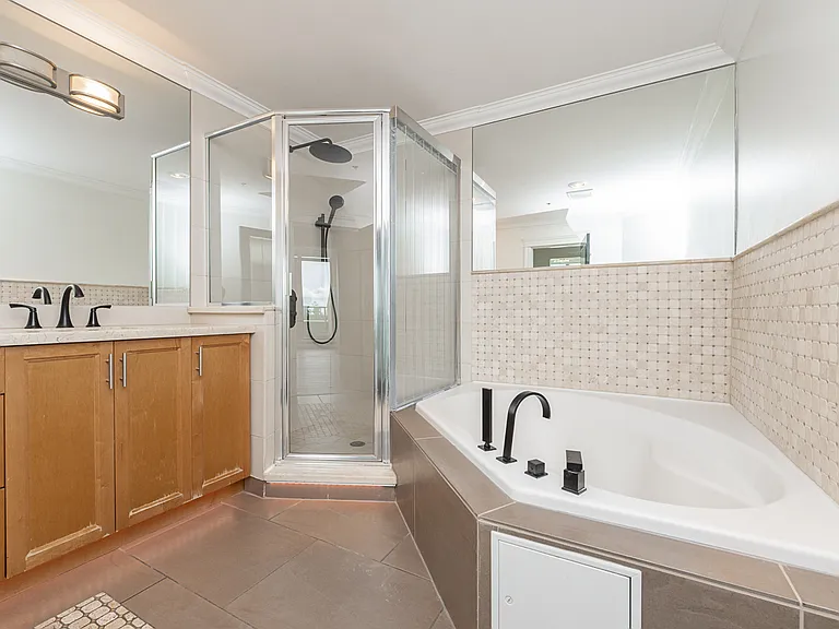 10082 148th St #2302 — Photo 16