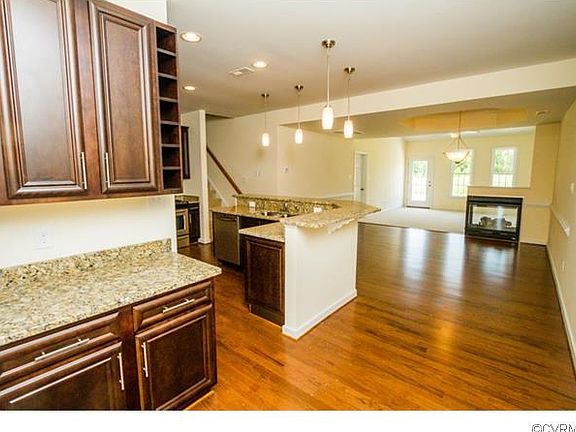 2nd image of 7801 Marshall Arch Dr