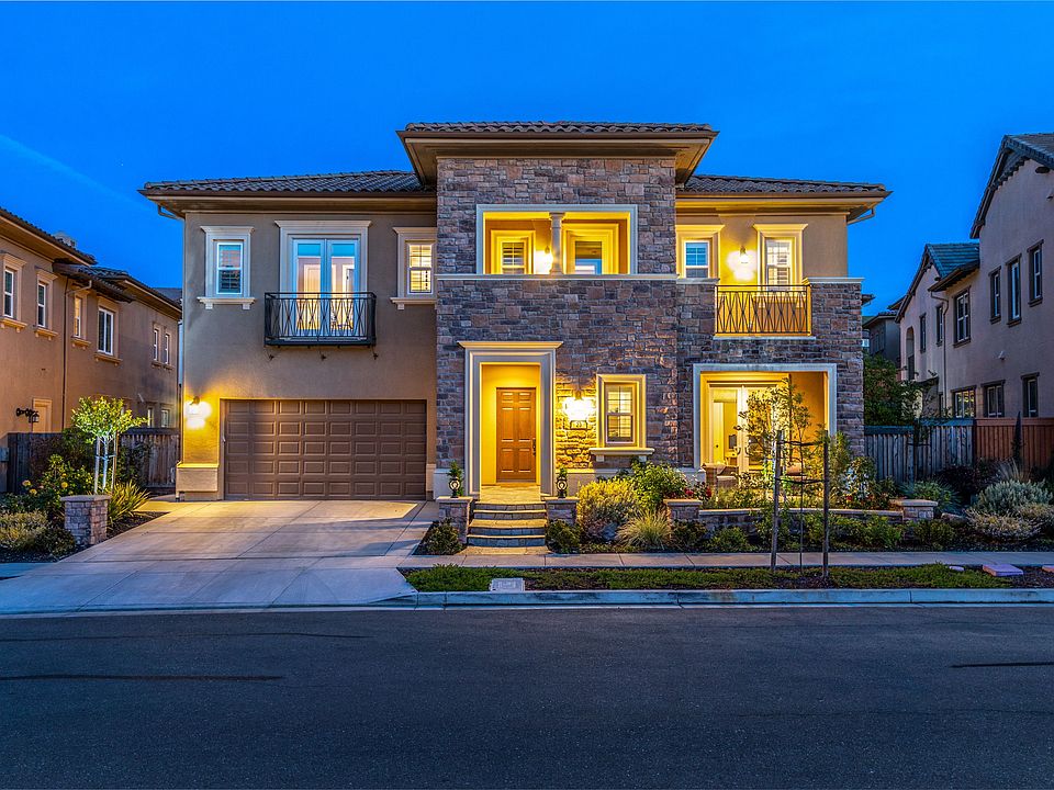 1st image of 23 Baltana Pl