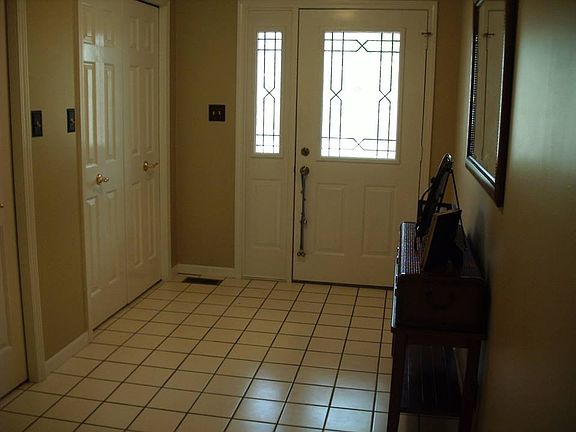 4th image of 2805 W Palisades Pkwy