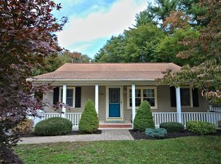40 Reeds Ln, Holbrook, MA 02343