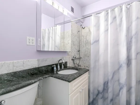 420 East 51st Street image 12 of 12