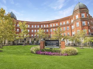 Easton Commons Apartments and Townhomes, Columbus, OH 43219