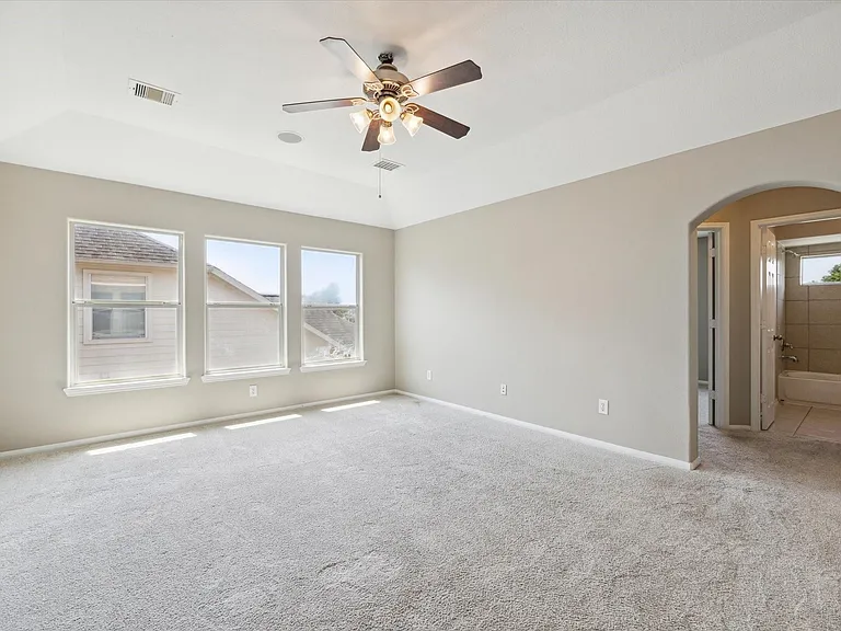 30507 Russell Point Dr — Photo 20