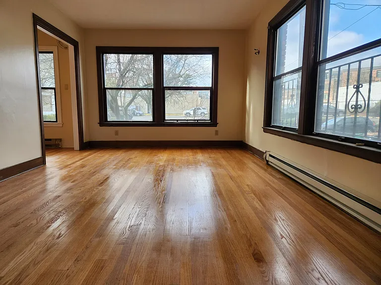 614 10th Ave E #104 — Photo 11