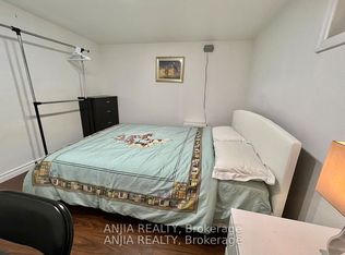 298 Empress Ave #BASEMENT, Toronto, ON M2N 3V4