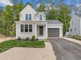 10 Rose Way, Whitman, MA 02382