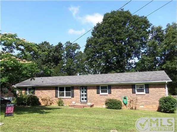 105 Clara Dr, Shelbyville, TN 37160
