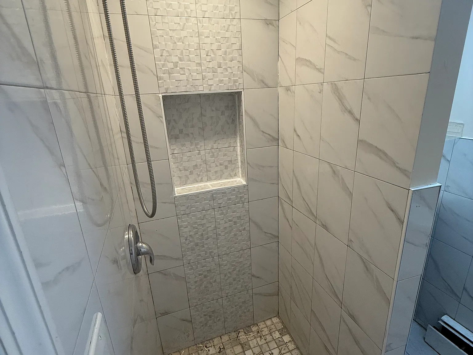 2 bed, 700 sqft, $1,700 — Photo 4