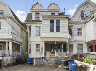 194 N 11th St, Newark City, NJ 07107