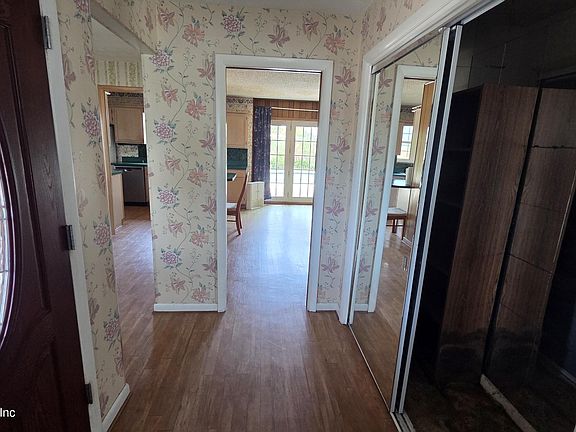 5th image of 1815 TOWNSEND Boulevard
