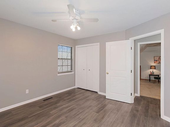 4th image of 721 SE Redwood Ln #18105720