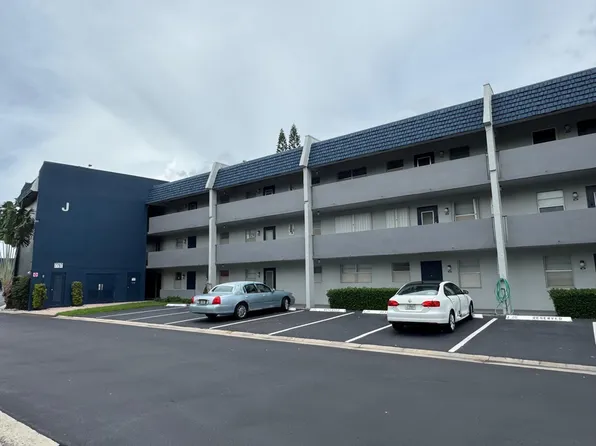 7797 Golf Circle Drive #304, Margate, FL 33063