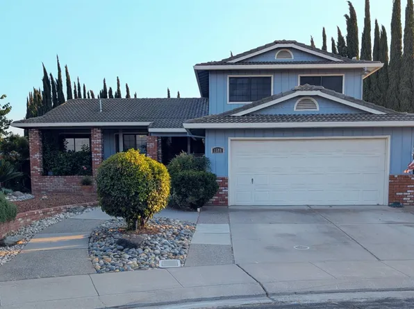 1588 Liverpool Ct, Manteca, CA 95336