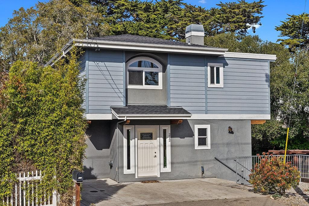 212 Poplar St Aptos CA 95003 Zillow