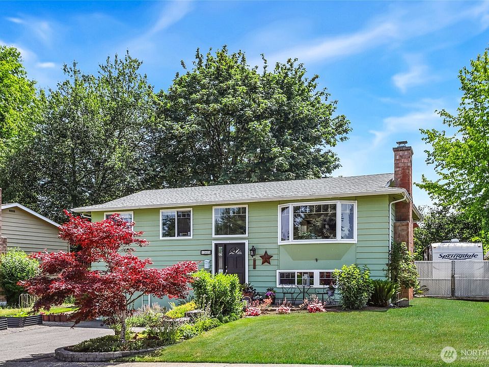 1st image of 13629 SE 171st Place