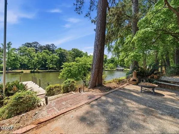 201 Collins Rd NW, Milledgeville, GA 31061