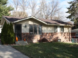 1530 Fairfield St, Lincoln, NE 68521