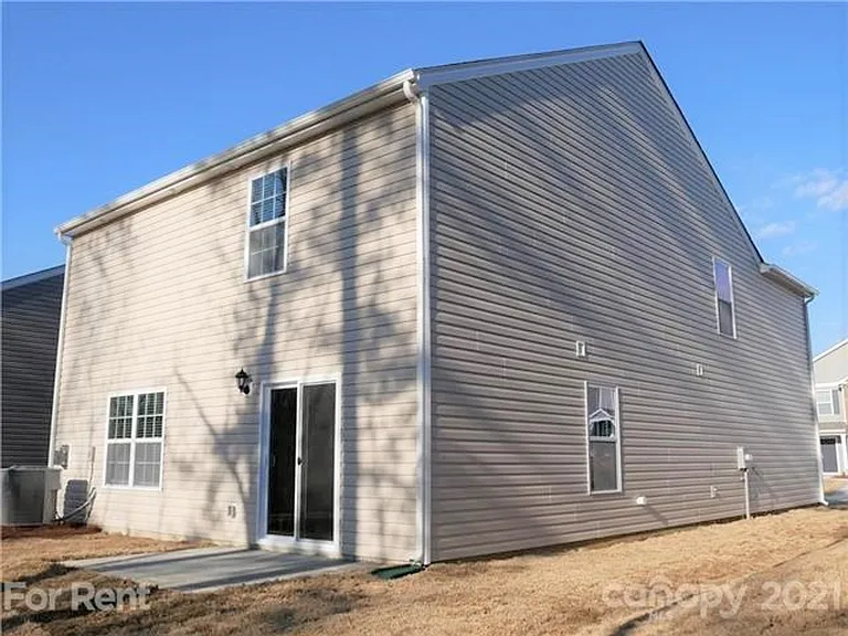 7257 Finnigan Rd — Photo 2