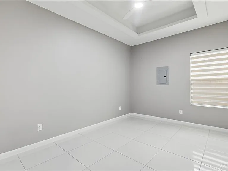 1802 W Violet Dr #1 — Photo 9