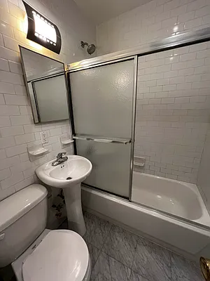 Rented by Salon Realty Corp | media 24