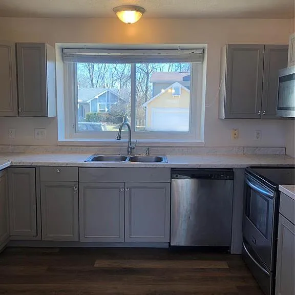 837 Ginger Wood Ct — Photo 6