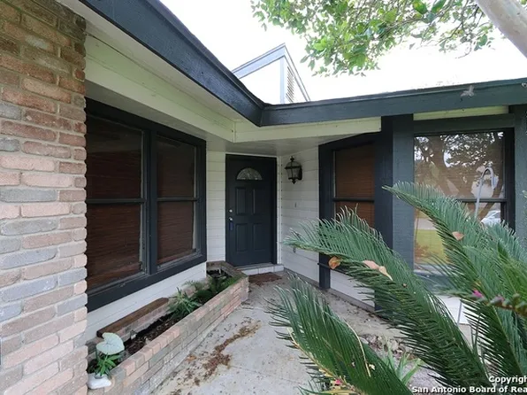 11818 Greenwood Village Dr, San Antonio, TX 78249