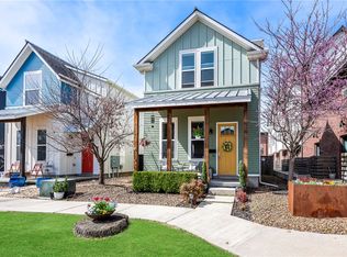 634 SW B St, Bentonville, AR 72712