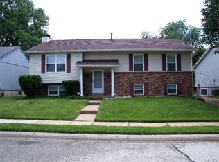 1528 Rutgers Ln, Saint Charles, MO 63303