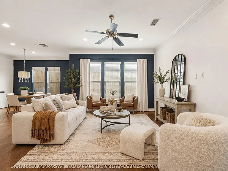 2332 Naomi St — Photo 3