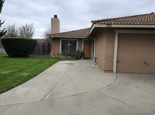925 Oleander St, Lompoc, CA 93436
