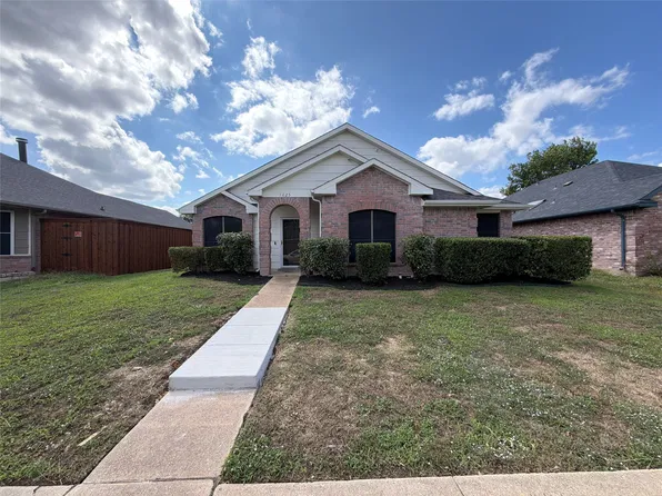 1625 Cool Springs Dr, Mesquite, TX 75181