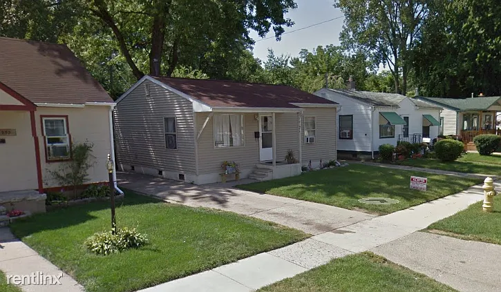 25936 Andover St photo 1