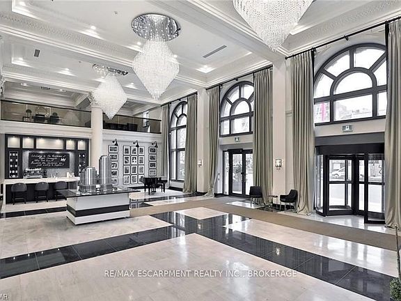 4th image of 112 King St E #Lph5