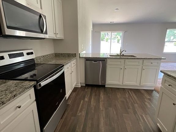 2nd image of 539 Belcaro Dr