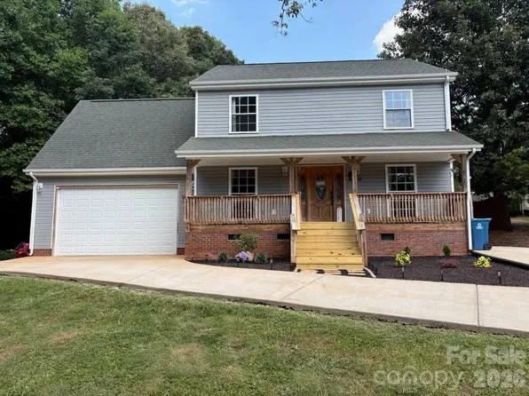 7575 Tanglewood Dr, Vale, NC 28168