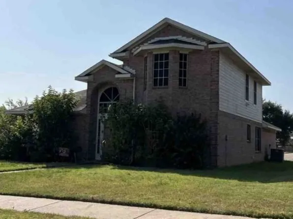 1008 Waterview Dr, Cedar Hill, TX 75104