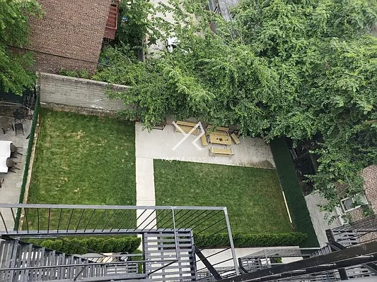 Rented by Yaffa Realty LLC | media 20