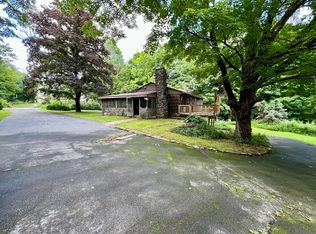 7 Shepard Pl, Sturbridge, MA 01566