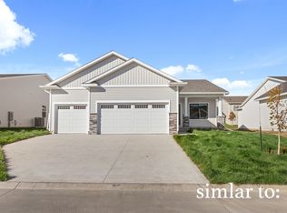 9443 Emilia Ln, West Des Moines, IA 50266